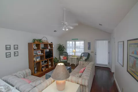 413 35th St, Sunset Beach, NC 28468 photo 5