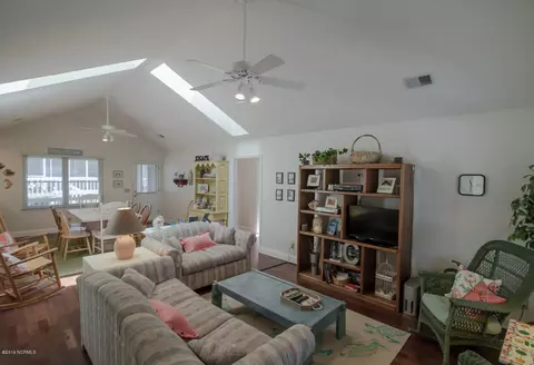413 35th St, Sunset Beach, NC 28468 photo 8