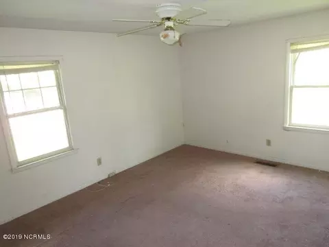 738 Prosperity Dr, Wallace, NC 28466 photo 10