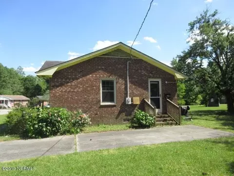 738 Prosperity Dr, Wallace, NC 28466 photo 5