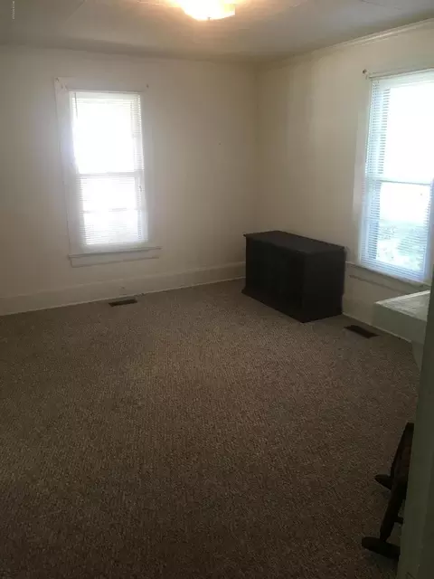 809 Randolph St S, Wilson, NC 27893 photo 5