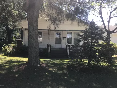 809 Randolph St S, Wilson, NC 27893 photo 1