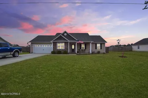 308 Sinclair Ln, Hubert, NC 28539 photo 1