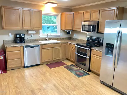 101 E Saddle Ln, Havelock, NC 28532 photo 8