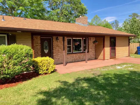 101 E Saddle Ln, Havelock, NC 28532 photo 2