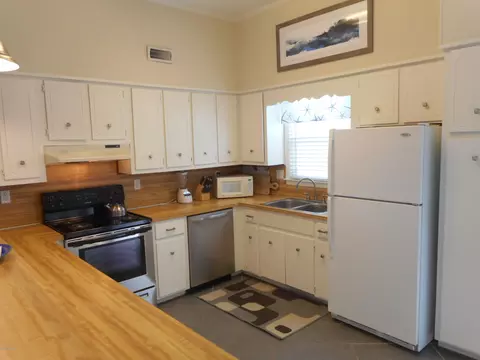 1103 E Main St, Sunset Beach, NC 28468 photo 10
