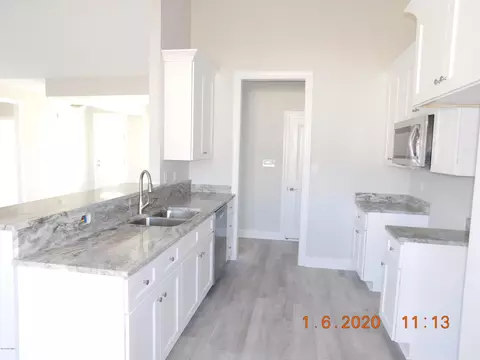 703 Hibiscus Ct, Hubert, NC 28539 photo 6