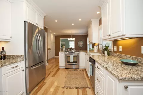 131 Circle Dr, Hampstead, NC 28443 photo 4