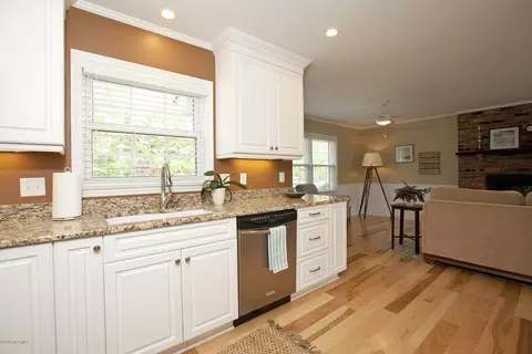 131 Circle Dr, Hampstead, NC 28443 photo 5