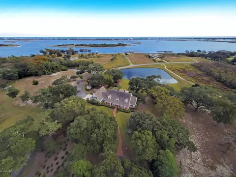 226 Ballast Point Rd, Hampstead, NC 28443 photo 10