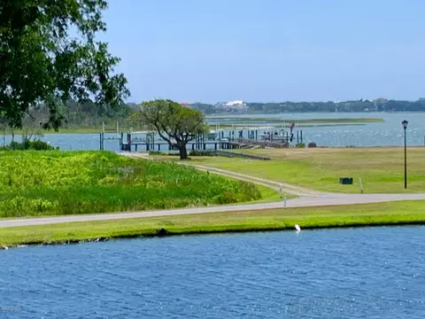 226 Ballast Point Rd, Hampstead, NC 28443 photo 5