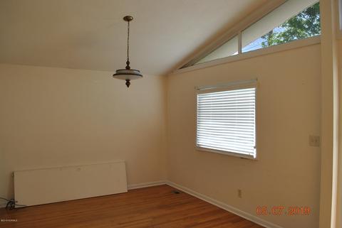 1212 Ormandy Ave, Jacksonville, NC 28546 photo 3