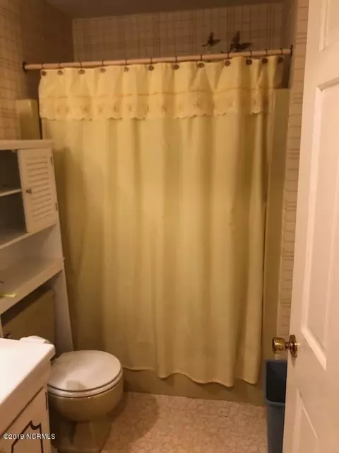 2010 Longview Dr E, Wilson, NC 27893 photo 9
