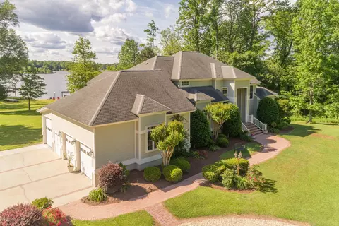 212 Teachs Cv, Bath, NC 27808 photo 2
