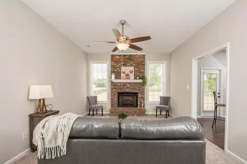 273 Core Rd, Richlands, NC 28574 photo 9