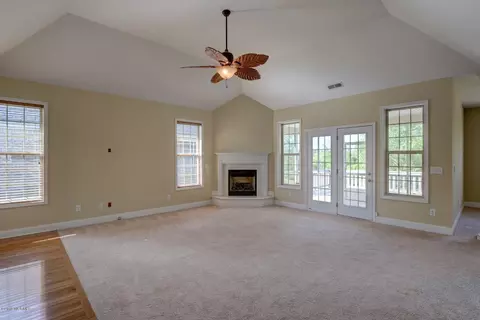 77 Moorehead Ct, Hampstead, NC 28443 photo 9