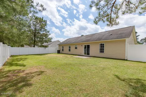 108 Sycamore Dr, Jacksonville, NC 28546 photo 29