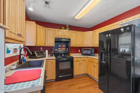 108 Sycamore Dr, Jacksonville, NC 28546 photo 13