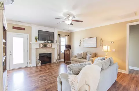 721 Southernwood Pl, Hubert, NC 28539 photo 9