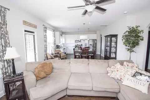 207 Pine Island Dr, Hampstead, NC 28443 photo 11