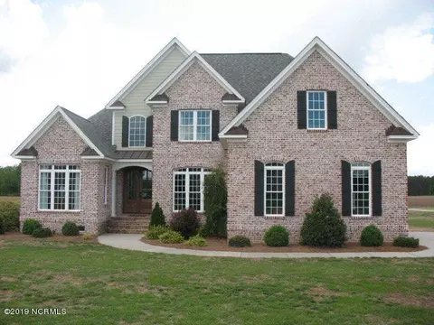 6217 Devonshire Dr, Wilson, NC 27896 photo 1