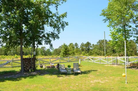 127 Beagle Dr, Hubert, NC 28539 photo 4