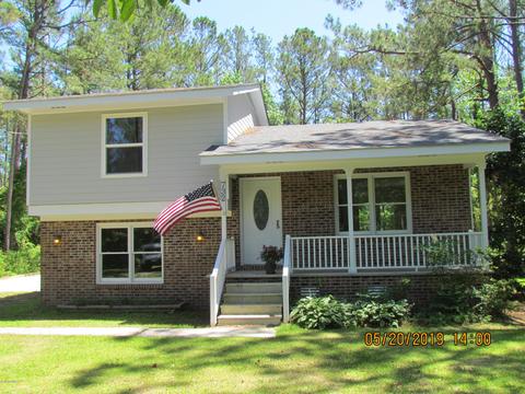 732 Straits Rd, Gloucester, NC 28528 photo 2
