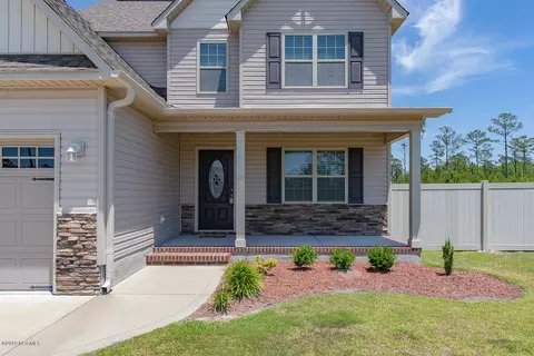 312 Basil Ct, Hubert, NC 28539 photo 4