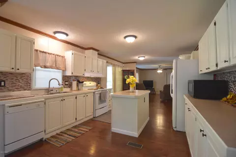 102 Split Oak Way, New Bern, NC 28562 photo 2