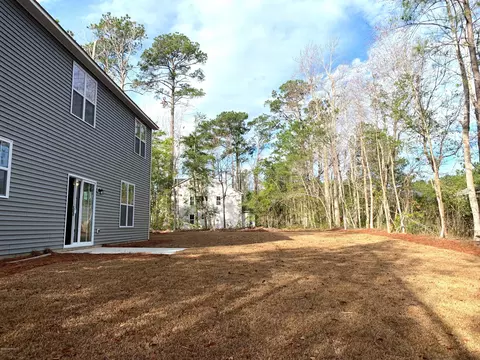 533 Dan Owen Dr, Hampstead, NC 28443 photo 3