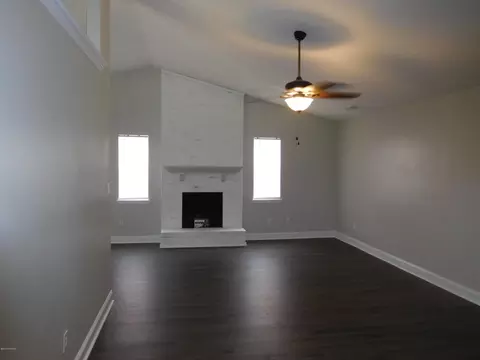 2629 Idlebrook Cir, Midway Park, NC 28544 photo 8