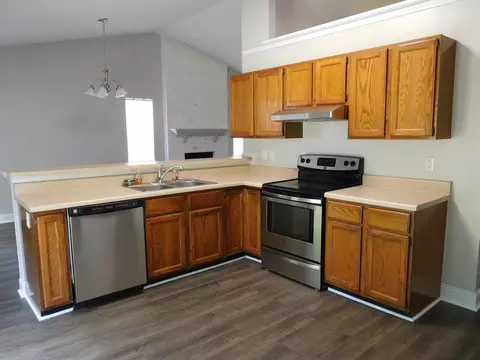 2629 Idlebrook Cir, Midway Park, NC 28544 photo 9