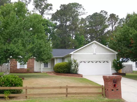 2629 Idlebrook Cir, Midway Park, NC 28544 photo 2