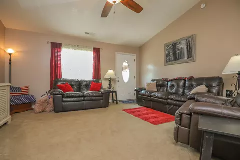 201 Britton Ln, Hubert, NC 28539 photo 4