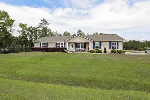 201 Britton Ln, Hubert, NC 28539 photo 1