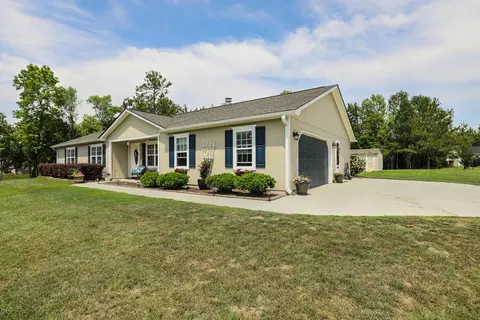 201 Britton Ln, Hubert, NC 28539 photo 2