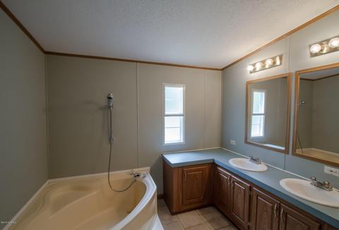 539 Groves Point Dr, Hampstead, NC 28443 photo 16