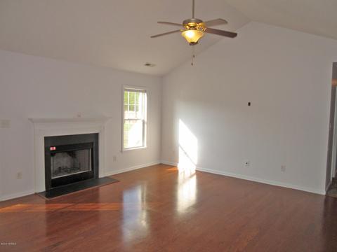 312 Trappers Rd, Hubert, NC 28539 photo 3