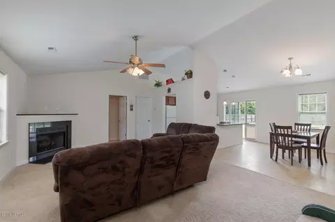 120 Beagle Dr, Hubert, NC 28539 photo 8