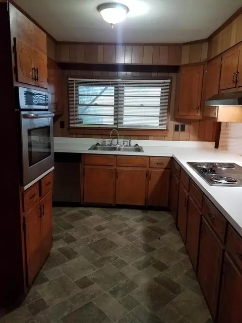 211 N Main St, Dover, NC 28526 photo 12