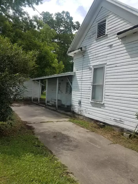 211 N Main St, Dover, NC 28526 photo 5