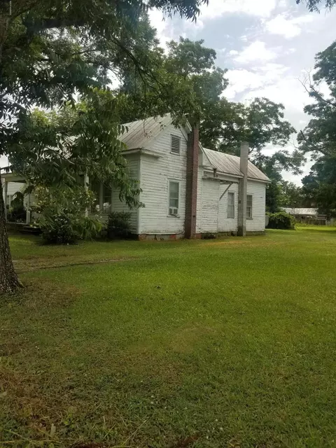 211 N Main St, Dover, NC 28526 photo 4