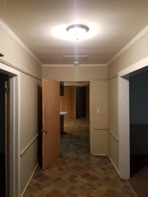 211 N Main St, Dover, NC 28526 photo 9