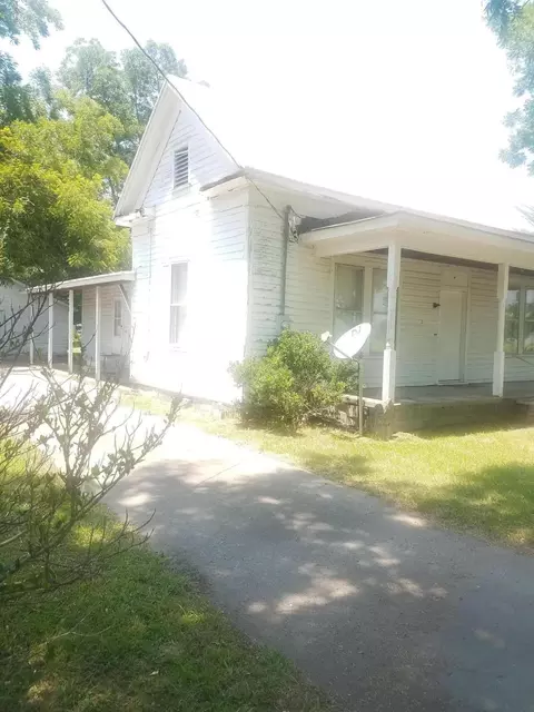 211 N Main St, Dover, NC 28526 photo 8