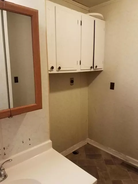 211 N Main St, Dover, NC 28526 photo 23