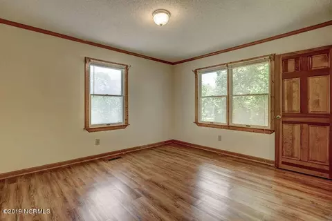 102 Pine Needle Way, Hampstead, NC 28443 photo 12