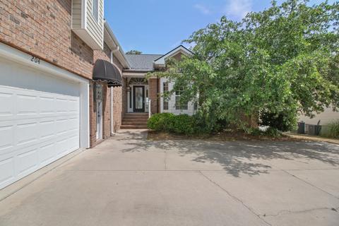 204 E Ivybridge Dr, Hubert, NC 28539 photo 1