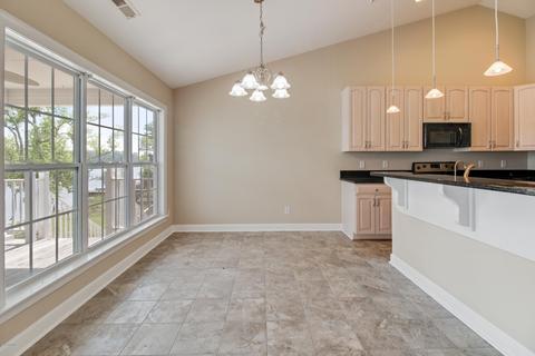 204 E Ivybridge Dr, Hubert, NC 28539 photo 10