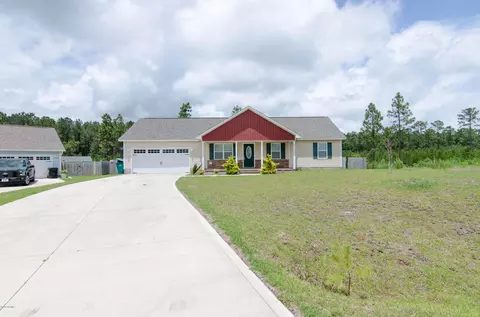 320 Basil Ct, Hubert, NC 28539 photo 2
