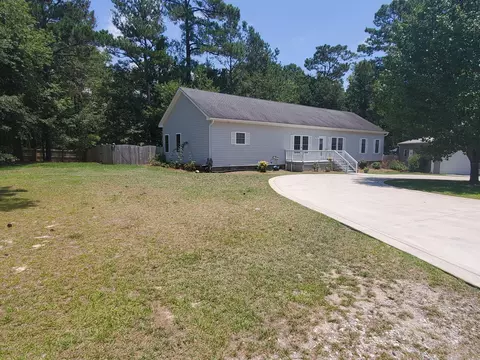 115 S Burning Tree Dr, Hampstead, NC 28443 photo 1